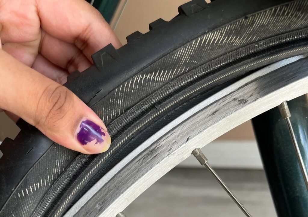 how end users judge bicycle tire inflation — without a gauge