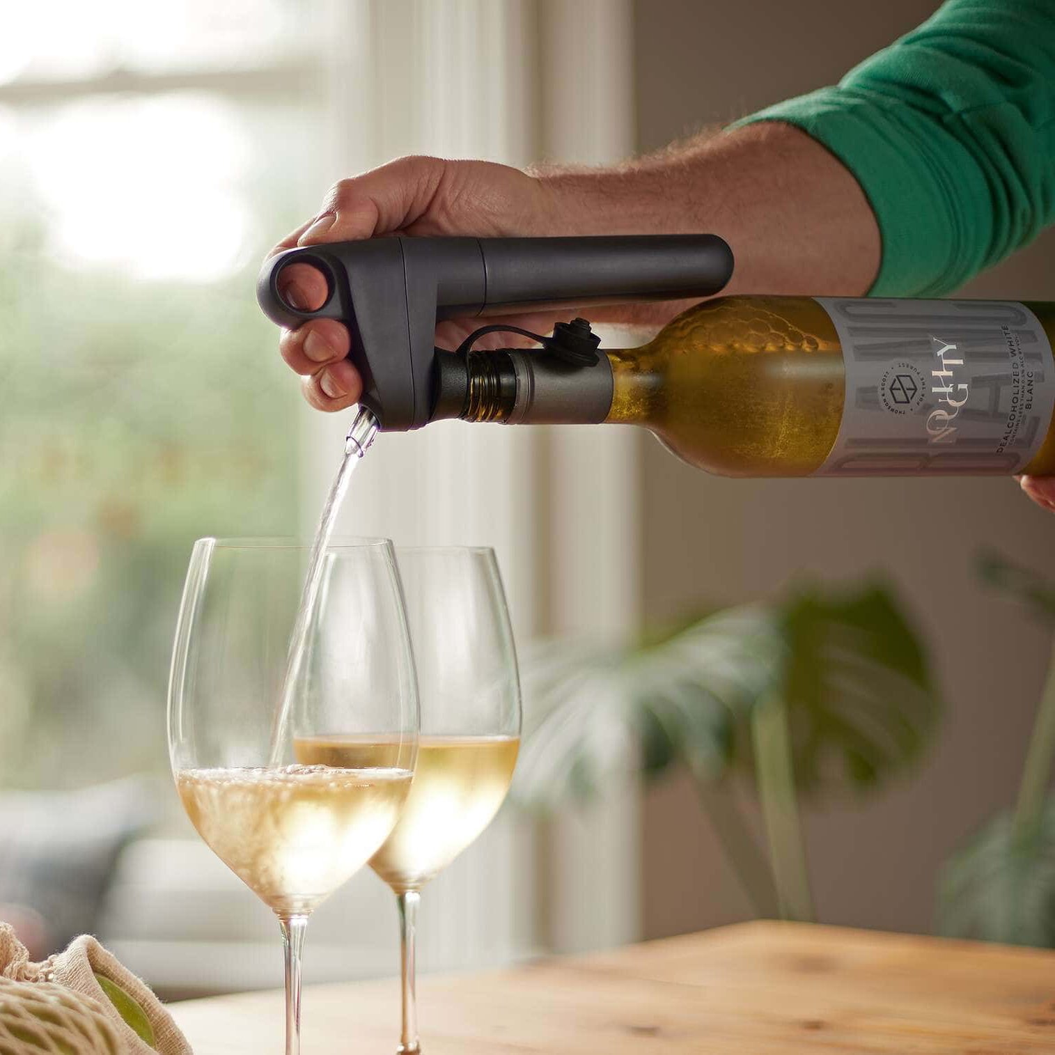 when and how to use co2 for wine preservation (and why argon might still be better)