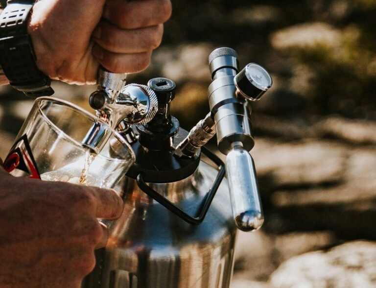 why more craft breweries are switching to co2 cartridges for beer carbonation